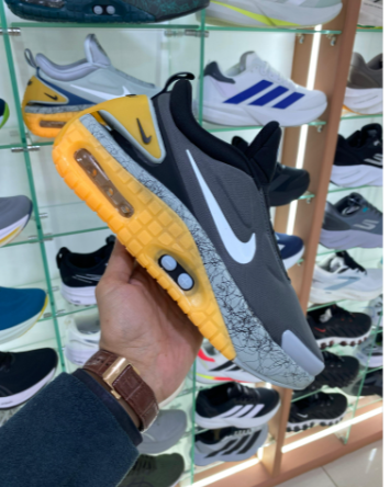 nike adapt auto max